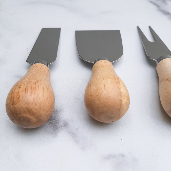 NWOT Set of 4 Gourmet Cheese Utensils Knife Set with Bamboo Handles charcuterie - Picture 4 of 6
